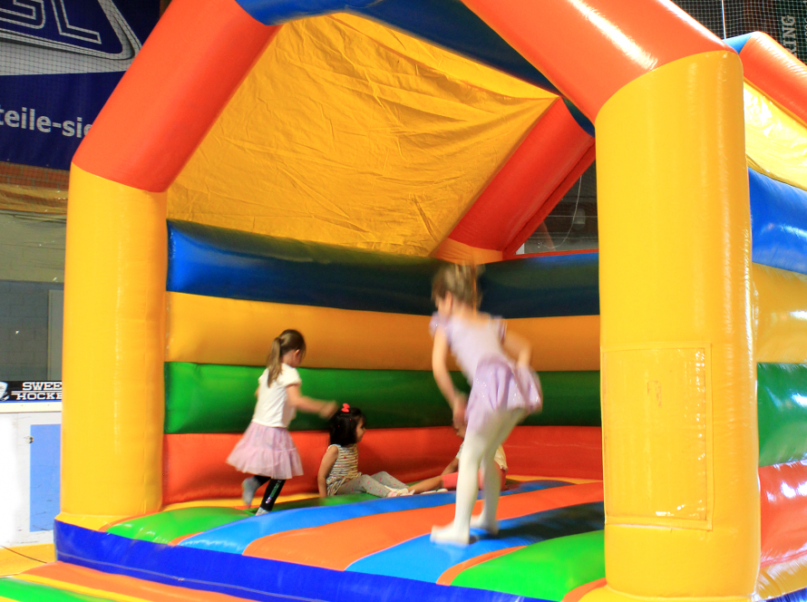 liesLotte Kinderfestival Hüpfburgen